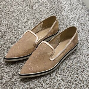 Nicholas Kirkwood tan Lace Alona Pointed Toe